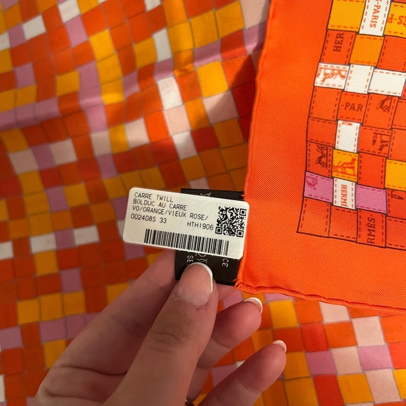 Hermes Bolduc au Carre 90 Orange/Vieux Rose BRAND NEW SCARF 100% AUTHENTIC - Picture 5 of 6